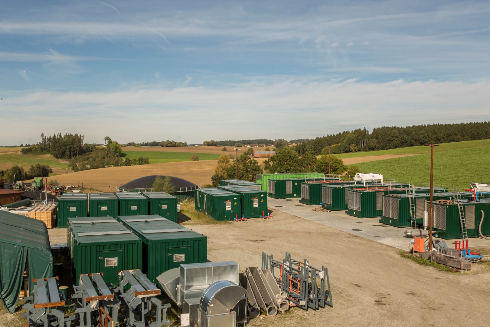 Kontenery z silnikami kogeneracyjnymi biogazownia Biogaz Energy Poland